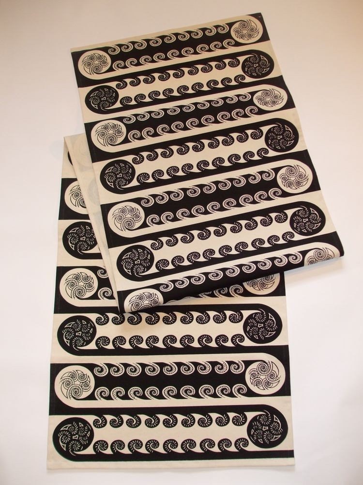 Punga Pattern table runner