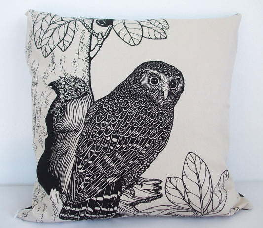 Ruru Cushion cover